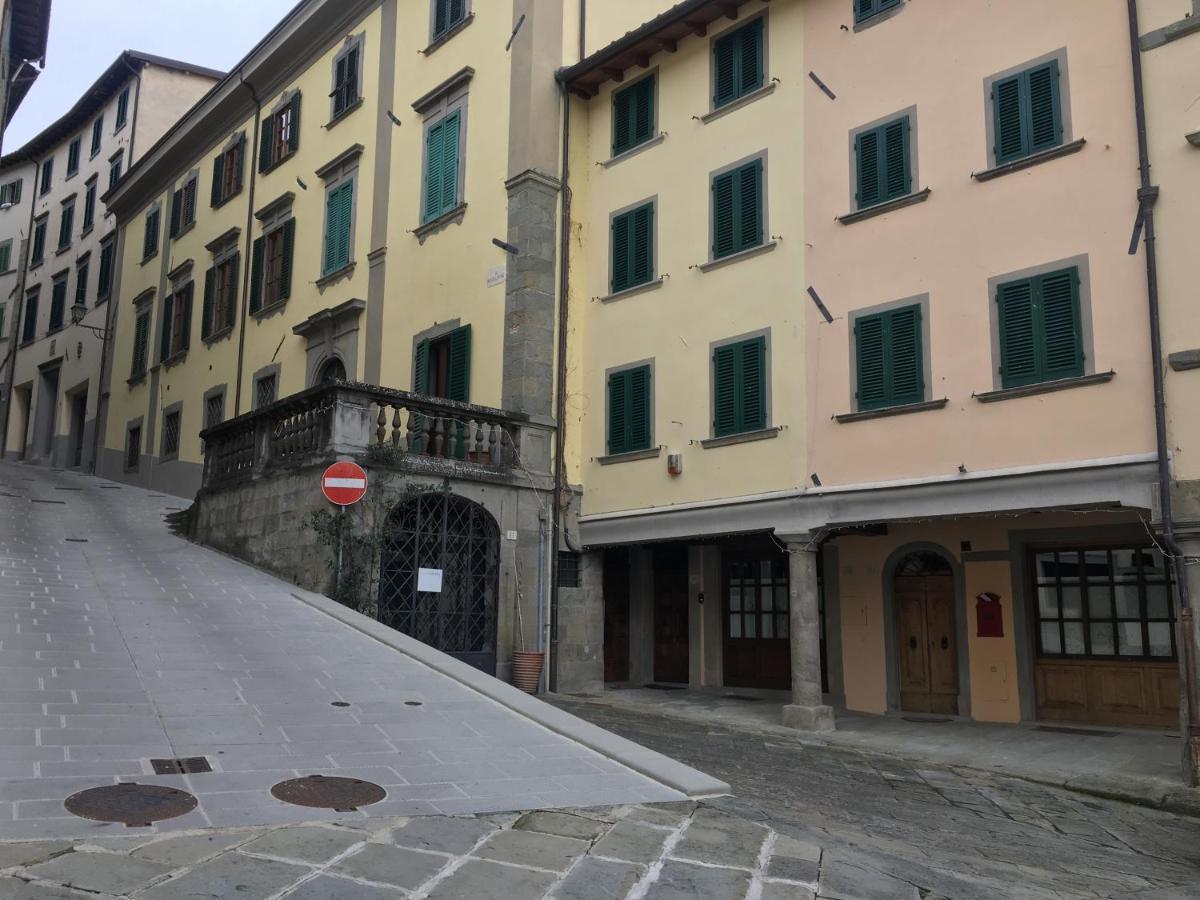 Hotel La Piazza 1 Stia Exterior foto